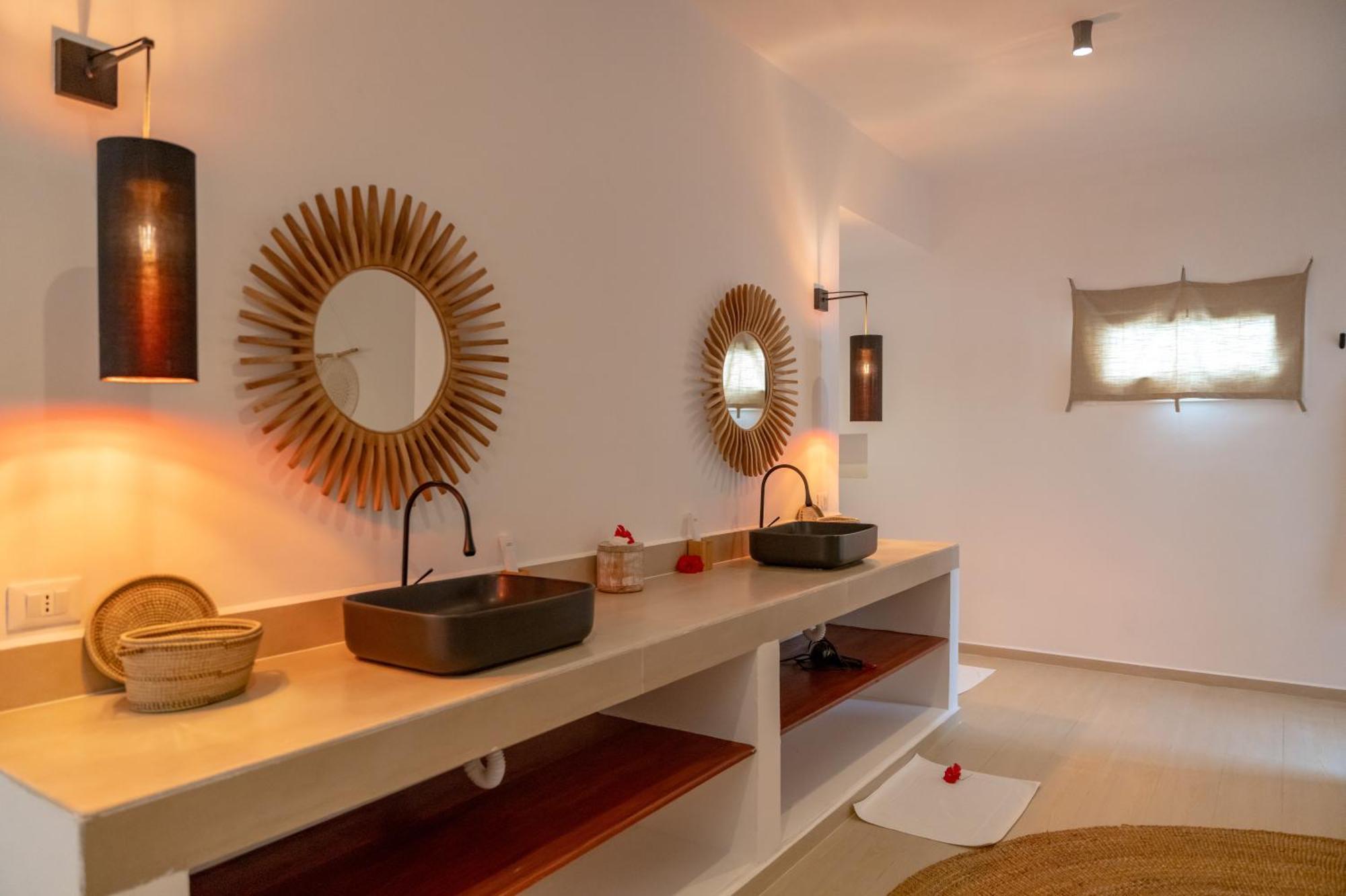 Alma Boutique Hotel 5*